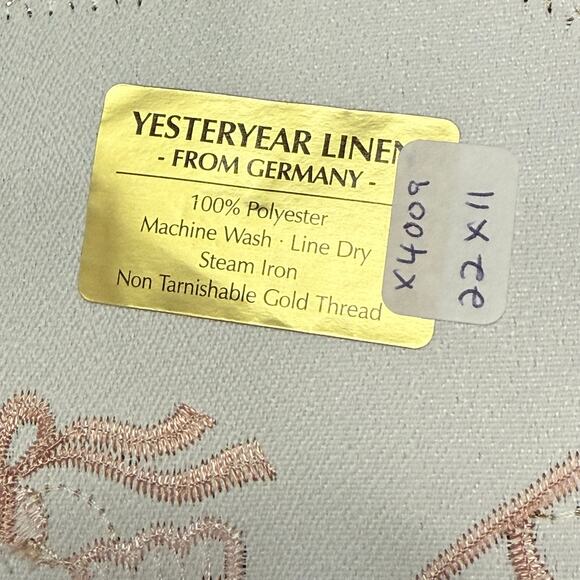 Set 2 German Embroidered Christmas Angels Table Runners 11x22 Pink Gold Thread - Picture 5 of 6